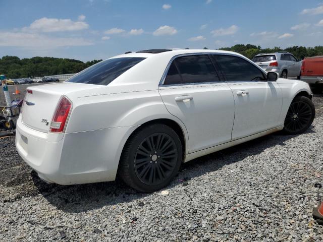 Photo 2 VIN: 2C3CCABG7DH586447 - CHRYSLER 300 