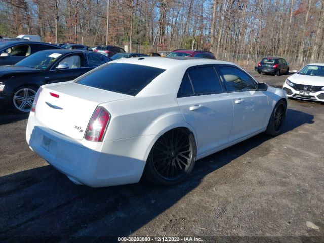 Photo 3 VIN: 2C3CCABG7EH321030 - CHRYSLER 300 