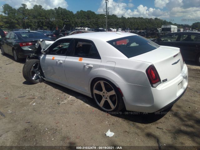 Photo 2 VIN: 2C3CCABG7KH613370 - CHRYSLER 300 