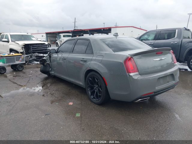 Photo 2 VIN: 2C3CCABG7KH722413 - CHRYSLER 300 