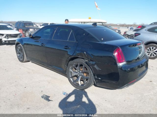 Photo 2 VIN: 2C3CCABG7MH528998 - CHRYSLER 300 