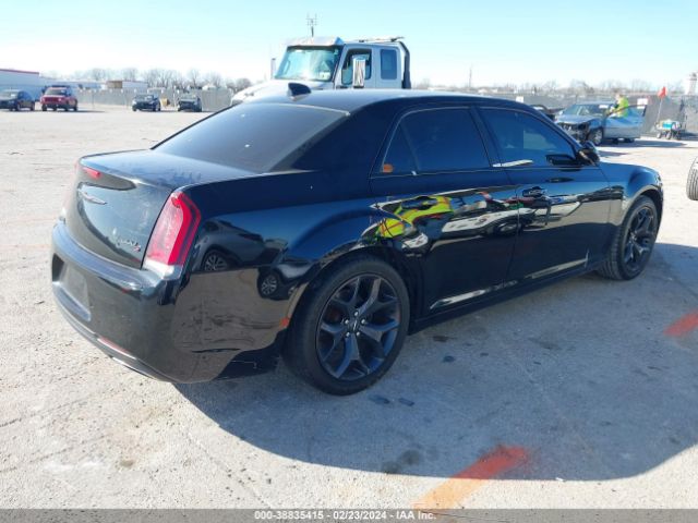 Photo 3 VIN: 2C3CCABG7MH528998 - CHRYSLER 300 