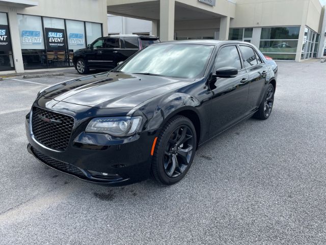 Photo 2 VIN: 2C3CCABG7MH660790 - CHRYSLER 300 