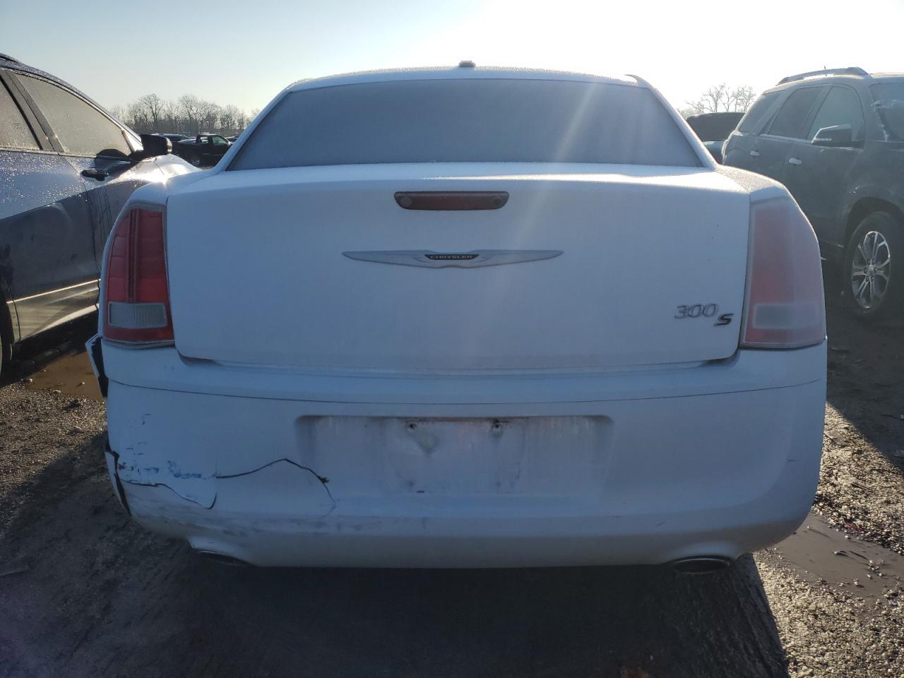 Photo 5 VIN: 2C3CCABG8EH148067 - CHRYSLER 300 