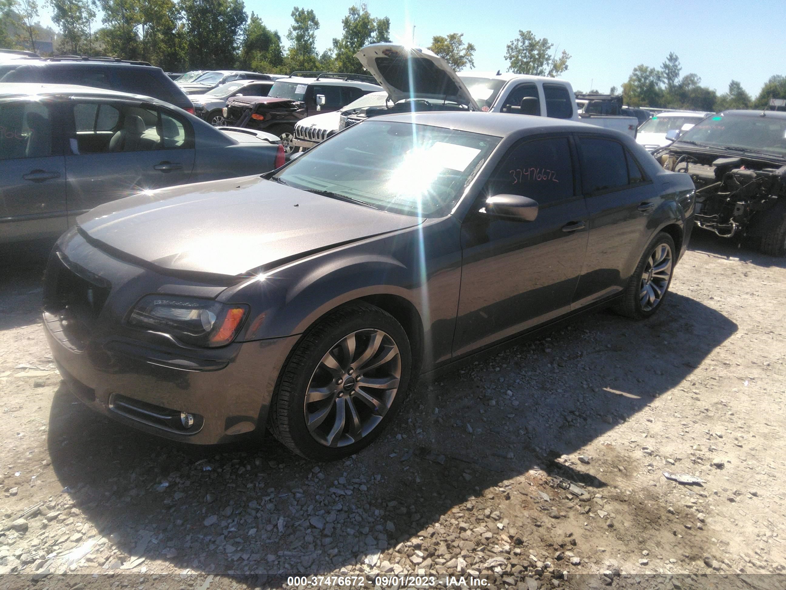 Photo 1 VIN: 2C3CCABG8EH352092 - CHRYSLER 300 