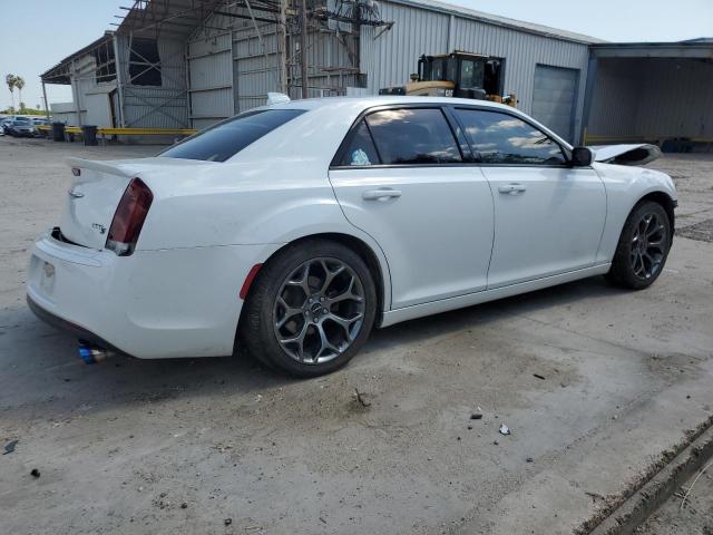 Photo 2 VIN: 2C3CCABG8FH735998 - CHRYSLER 300 S 