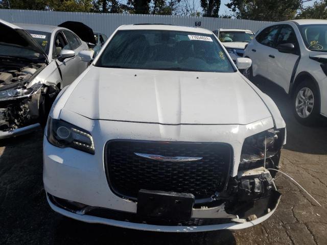 Photo 4 VIN: 2C3CCABG8FH755720 - CHRYSLER 300 S 