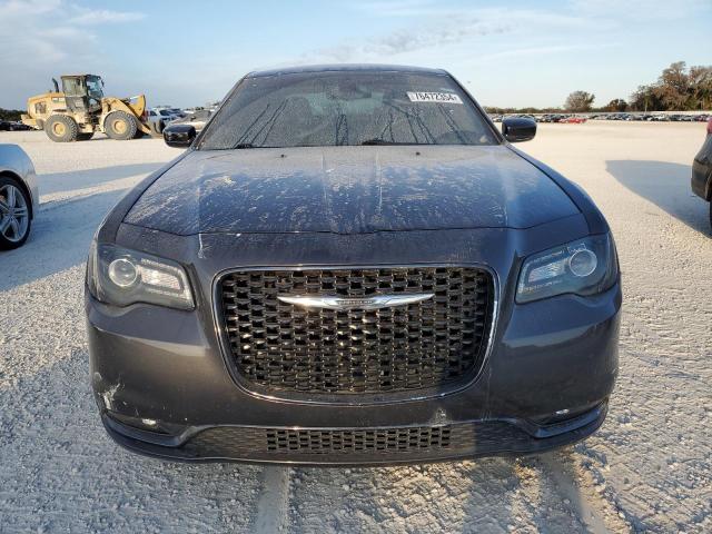 Photo 4 VIN: 2C3CCABG8GH349003 - CHRYSLER 300 S 