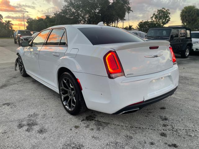 Photo 2 VIN: 2C3CCABG8HH553737 - CHRYSLER 300 S 