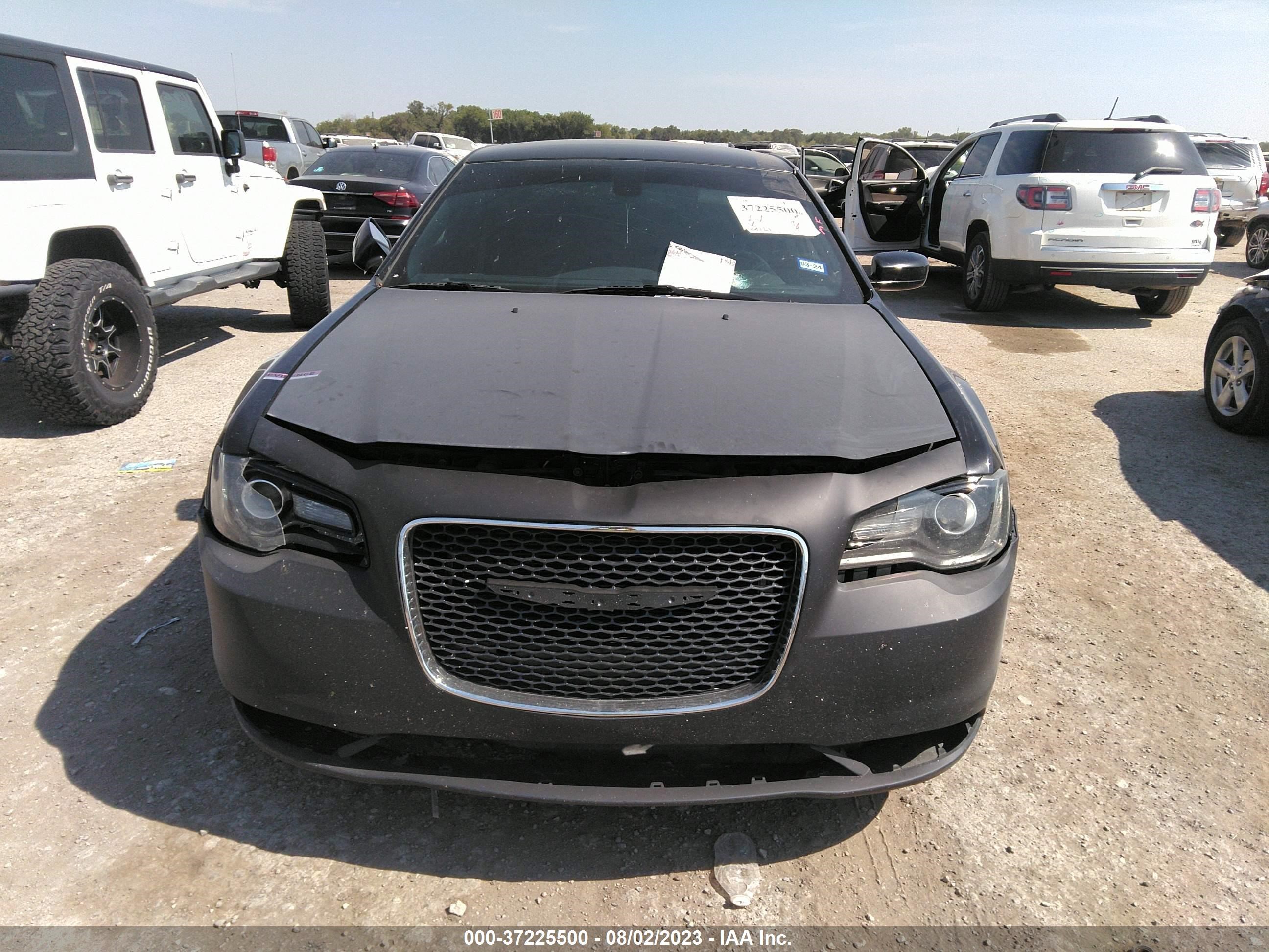 Photo 11 VIN: 2C3CCABG8HH662568 - CHRYSLER 300 