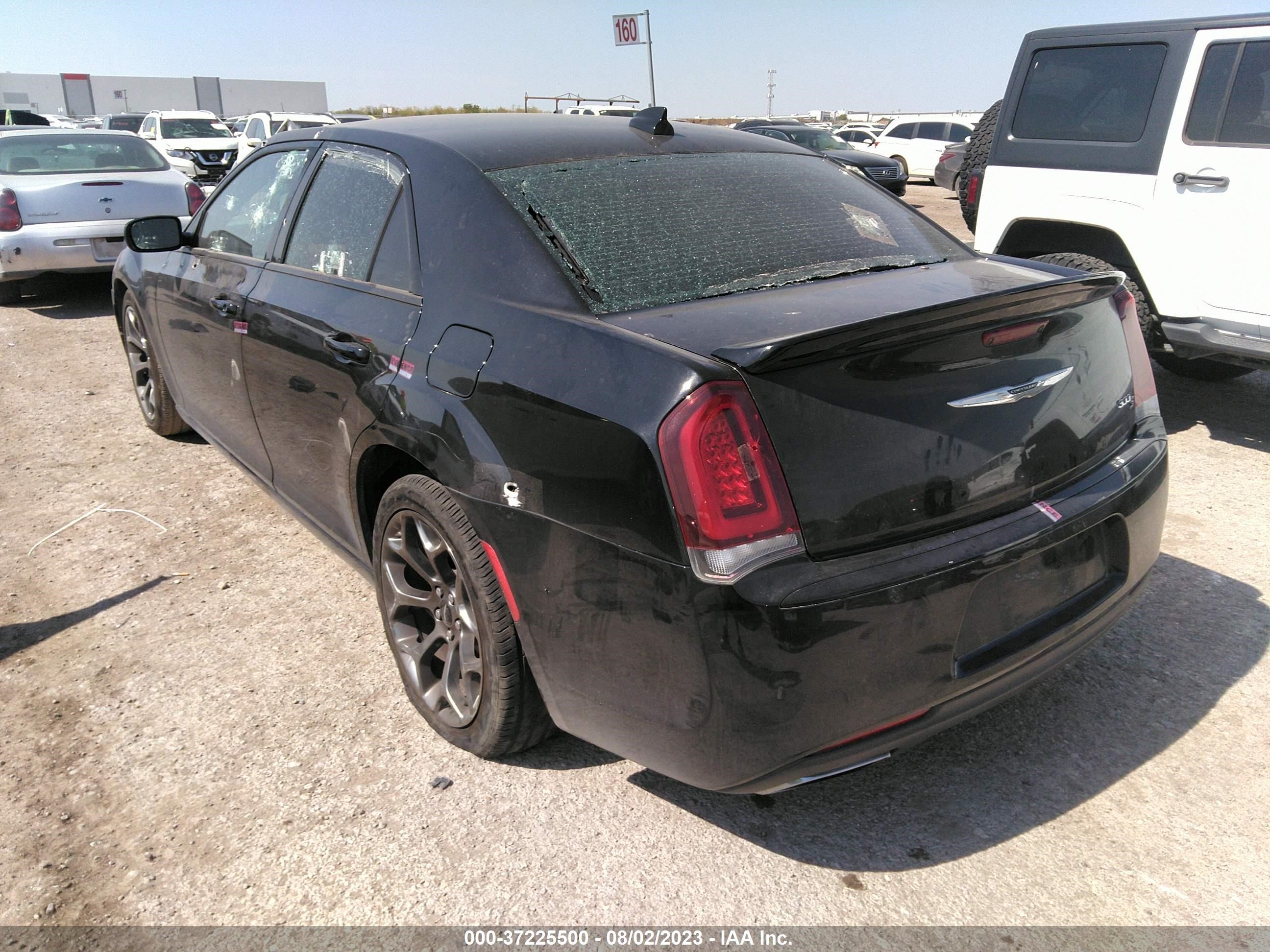 Photo 2 VIN: 2C3CCABG8HH662568 - CHRYSLER 300 