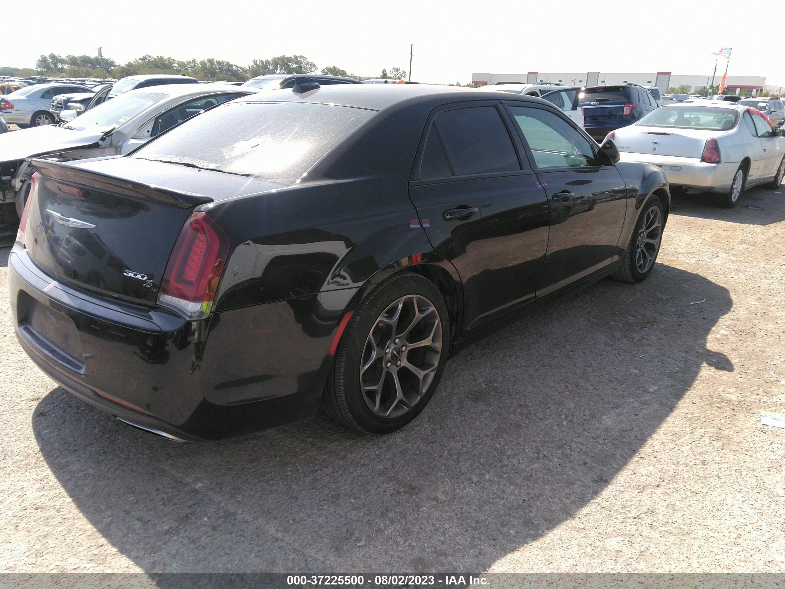 Photo 3 VIN: 2C3CCABG8HH662568 - CHRYSLER 300 