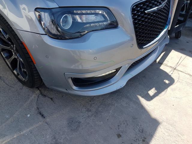 Photo 8 VIN: 2C3CCABG8JH240404 - CHRYSLER 300 S 