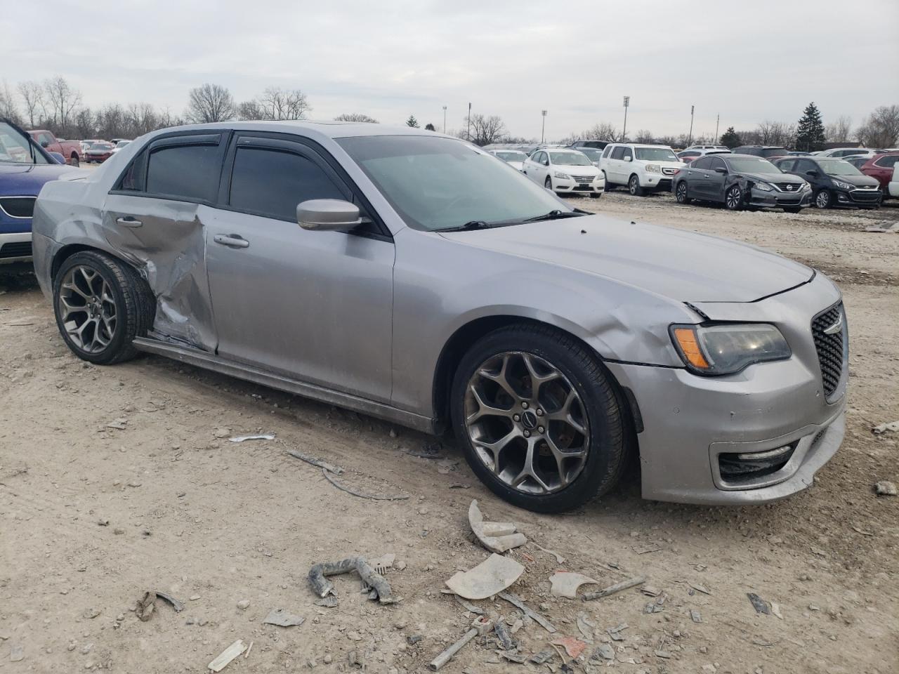 Photo 3 VIN: 2C3CCABG8JH240547 - CHRYSLER 300 