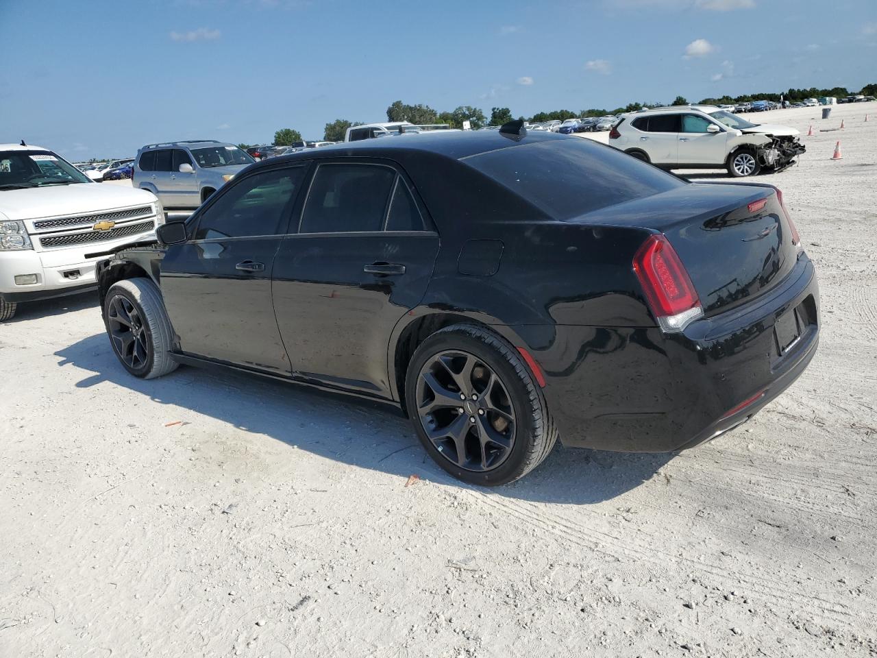 Photo 1 VIN: 2C3CCABG8MH524121 - CHRYSLER 300 