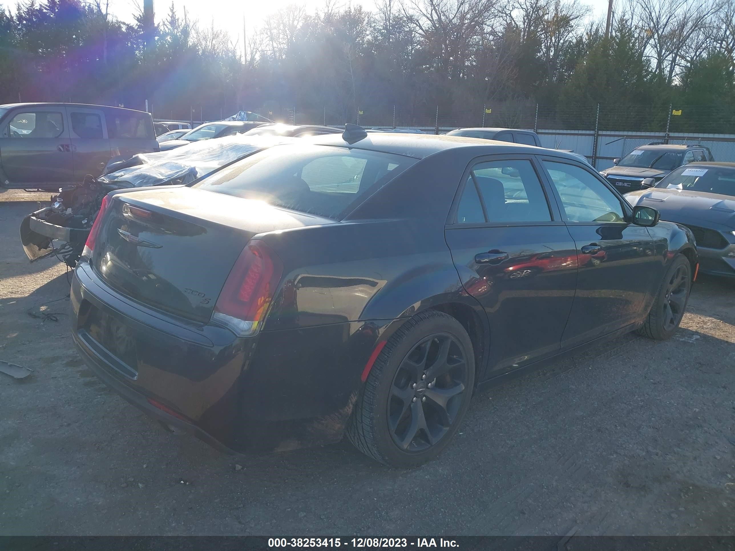 Photo 3 VIN: 2C3CCABG8NH154290 - CHRYSLER 300 