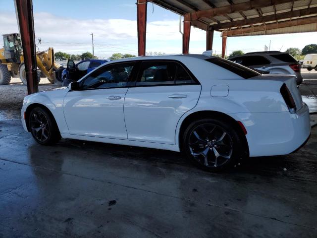 Photo 1 VIN: 2C3CCABG8PH641119 - CHRYSLER 300 