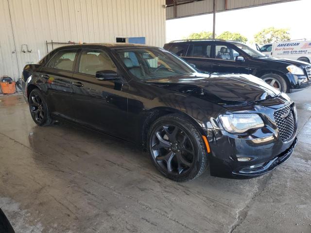 Photo 3 VIN: 2C3CCABG8PH641122 - CHRYSLER 300 S 