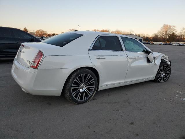 Photo 2 VIN: 2C3CCABG9DH708144 - CHRYSLER 300 