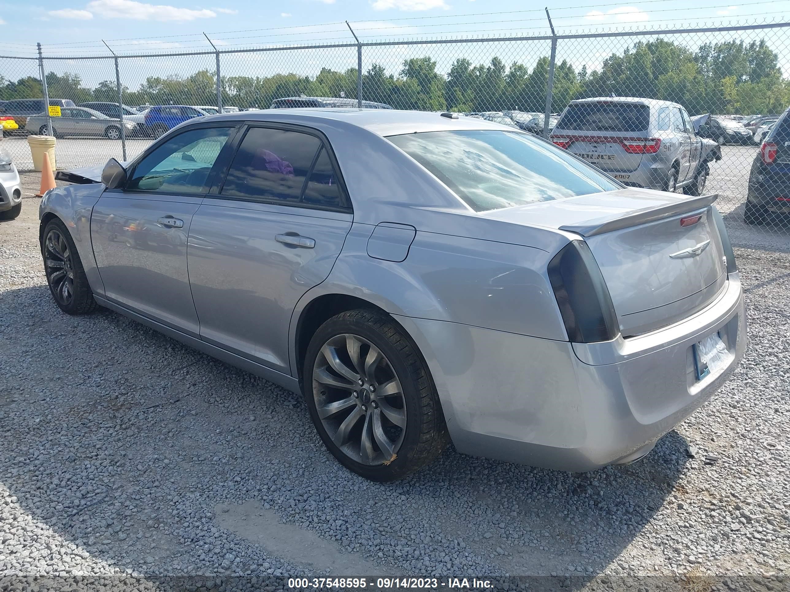 Photo 2 VIN: 2C3CCABG9EH280383 - CHRYSLER 300 