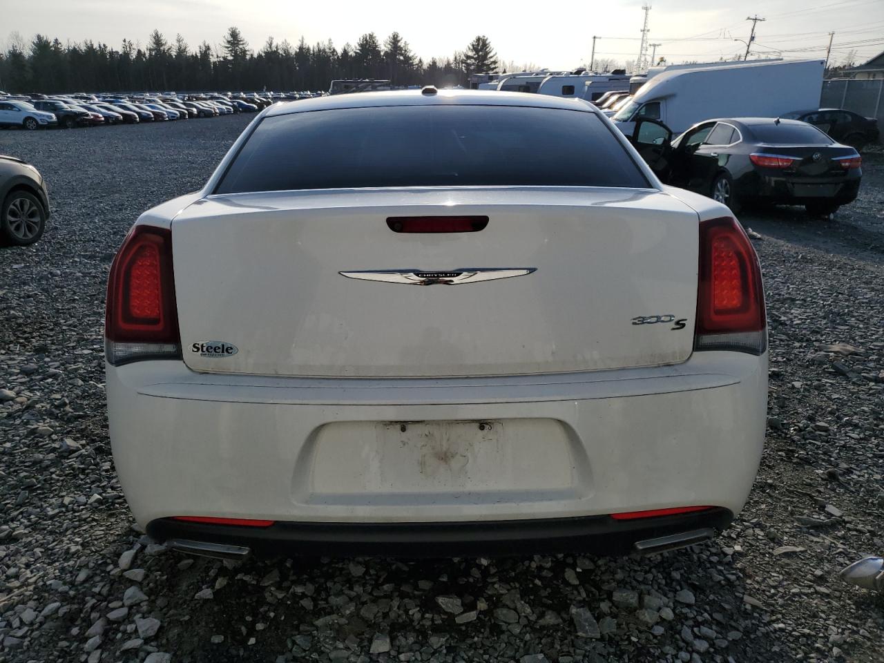 Photo 5 VIN: 2C3CCABG9FH828481 - CHRYSLER 300 