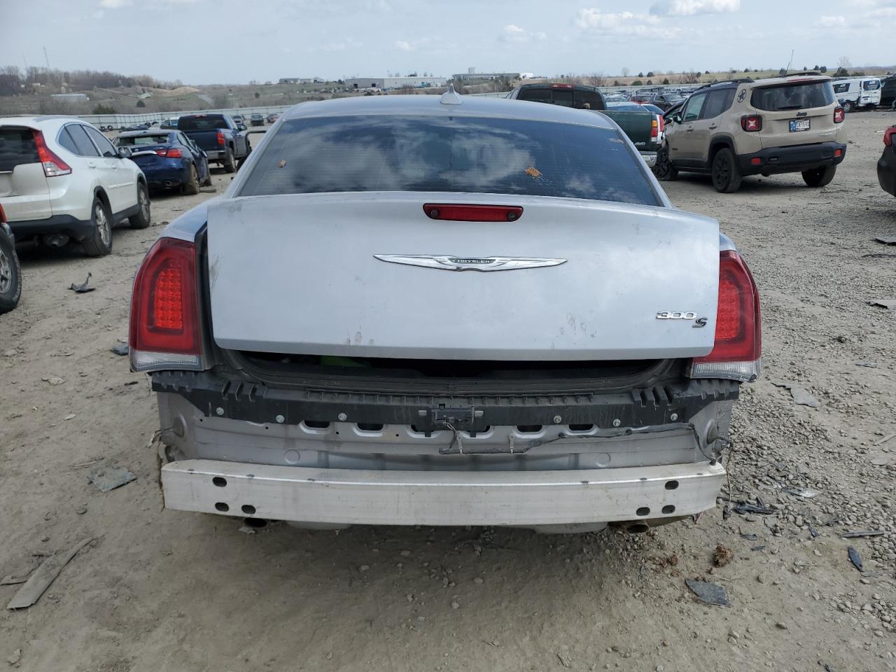 Photo 5 VIN: 2C3CCABG9JH214071 - CHRYSLER 300 