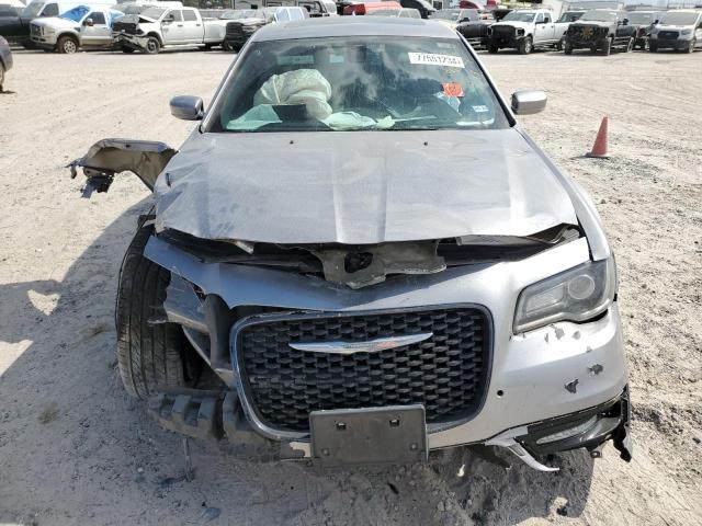 Photo 4 VIN: 2C3CCABG9JH266400 - CHRYSLER 300 S 