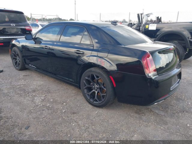 Photo 2 VIN: 2C3CCABG9KH617940 - CHRYSLER 300 