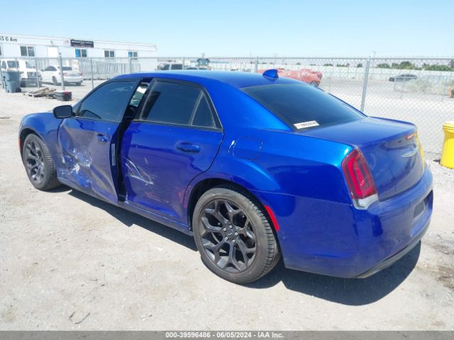 Photo 2 VIN: 2C3CCABG9KH689429 - CHRYSLER 300 