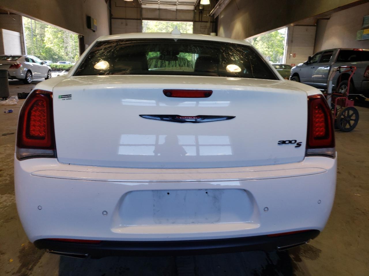 Photo 5 VIN: 2C3CCABG9MH520367 - CHRYSLER 300 