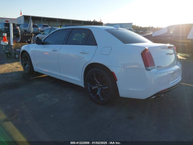 Photo 2 VIN: 2C3CCABG9MH545933 - CHRYSLER 300 