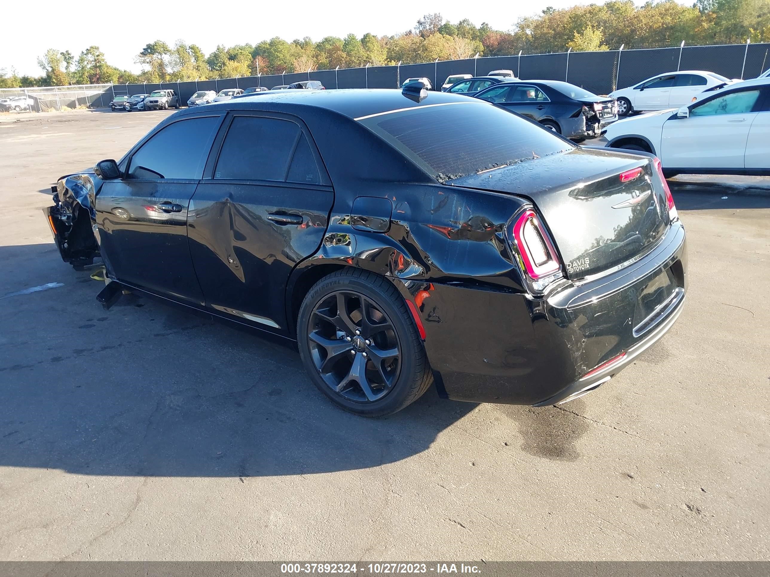 Photo 2 VIN: 2C3CCABG9MH634241 - CHRYSLER 300 