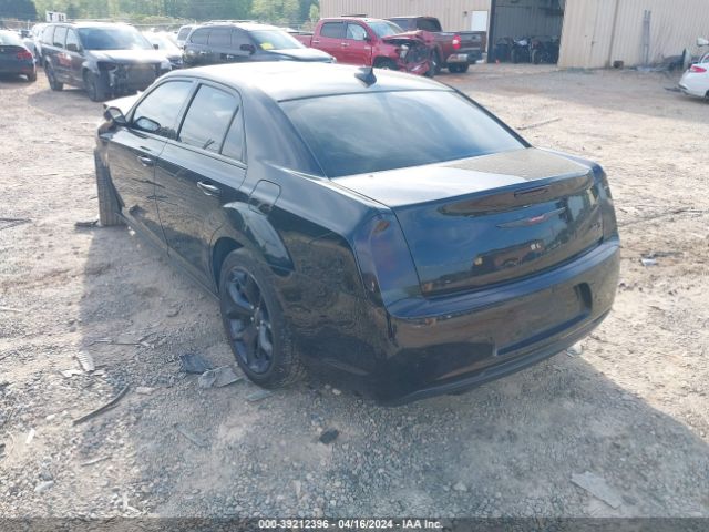 Photo 2 VIN: 2C3CCABG9NH158591 - CHRYSLER 300 