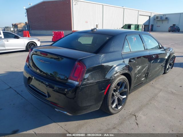 Photo 3 VIN: 2C3CCABG9PH569587 - CHRYSLER 300 