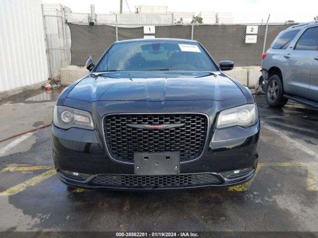 Photo 5 VIN: 2C3CCABG9PH569685 - CHRYSLER 300 