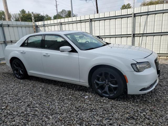 Photo 3 VIN: 2C3CCABG9PH577379 - CHRYSLER 300 S 