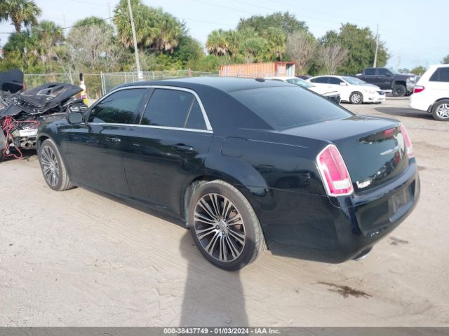 Photo 2 VIN: 2C3CCABGXCH279420 - CHRYSLER 300 