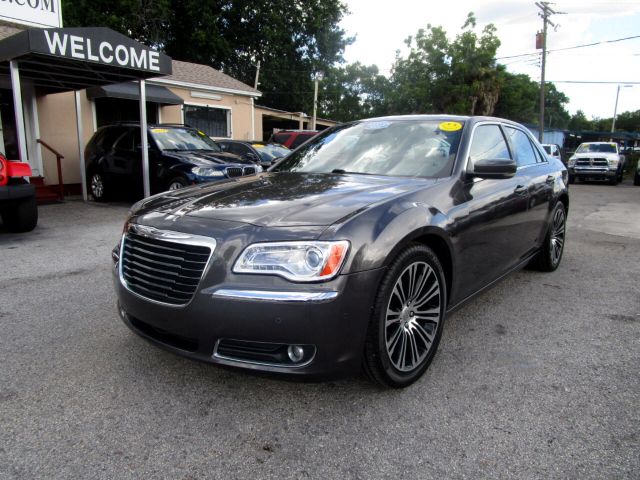 Photo 1 VIN: 2C3CCABGXEH166683 - CHRYSLER 300 