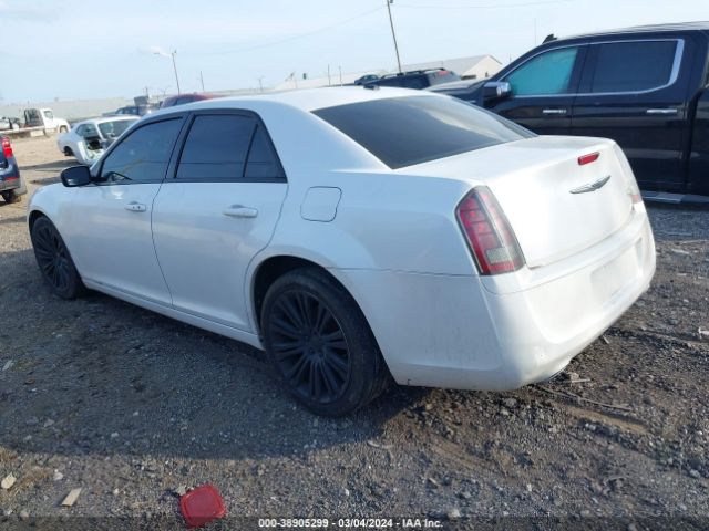 Photo 2 VIN: 2C3CCABGXEH305680 - CHRYSLER 300 