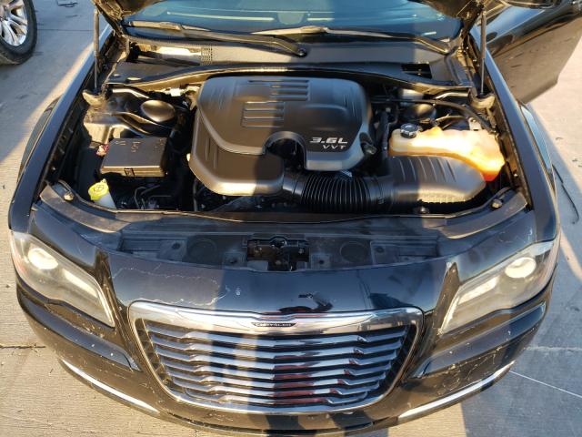 Photo 6 VIN: 2C3CCABGXEH323824 - CHRYSLER 300 S 