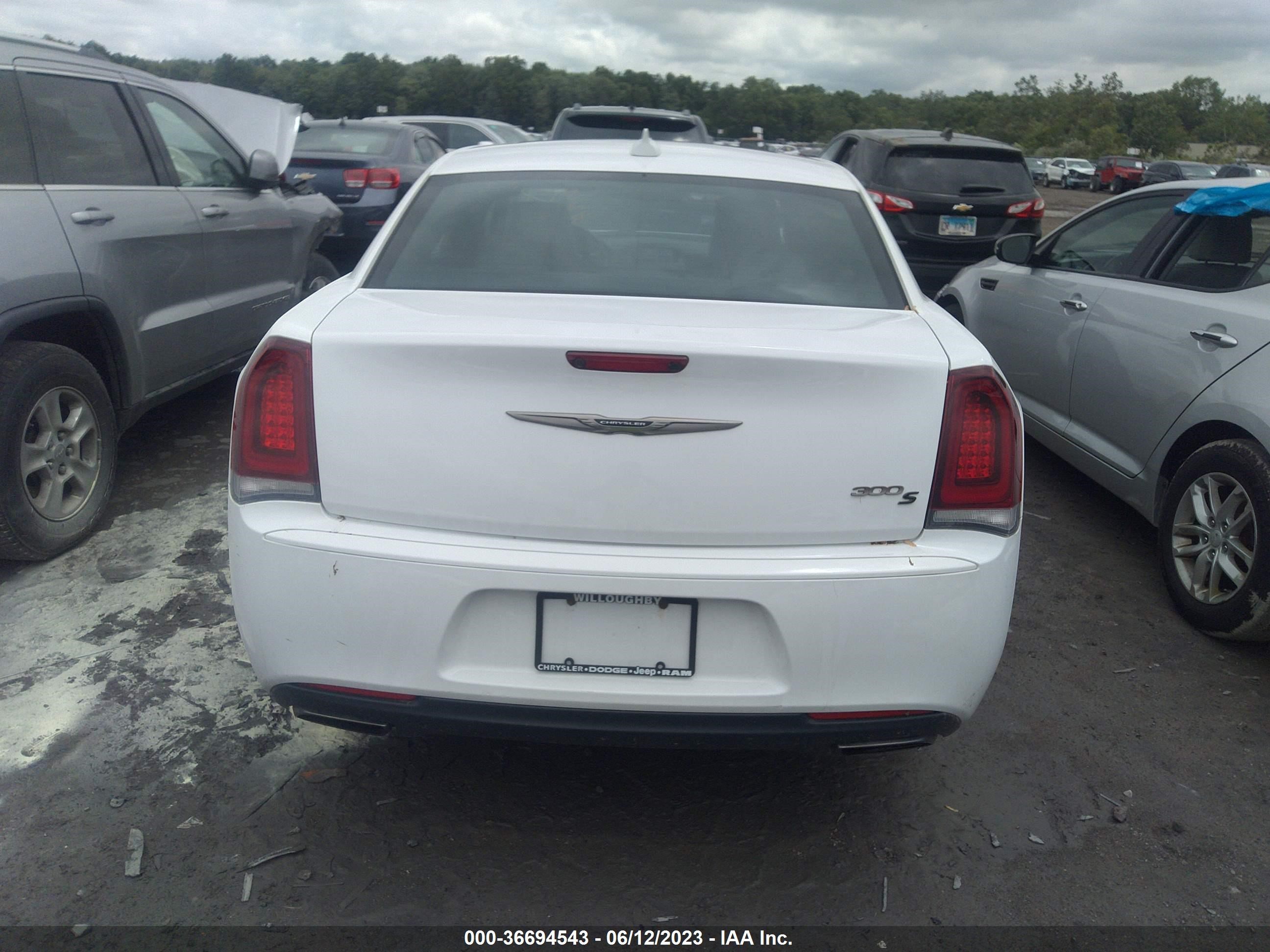 Photo 15 VIN: 2C3CCABGXGH269265 - CHRYSLER 300 