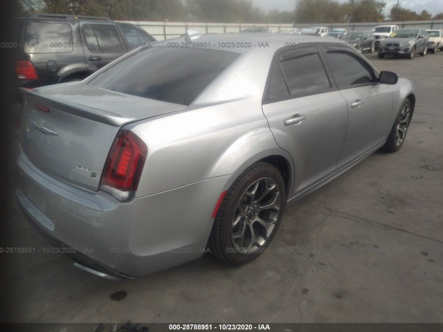 Photo 3 VIN: 2C3CCABGXJH227735 - CHRYSLER 300 