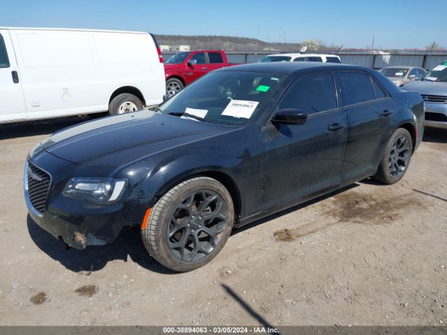 Photo 1 VIN: 2C3CCABGXKH639817 - CHRYSLER 300 