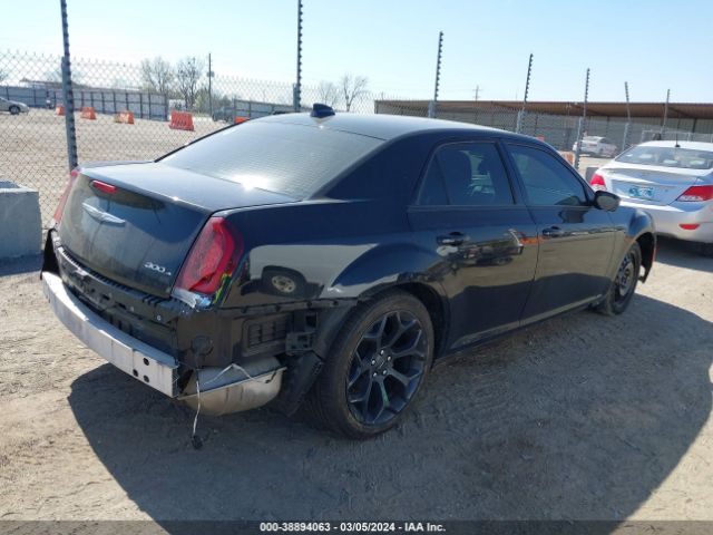 Photo 3 VIN: 2C3CCABGXKH639817 - CHRYSLER 300 