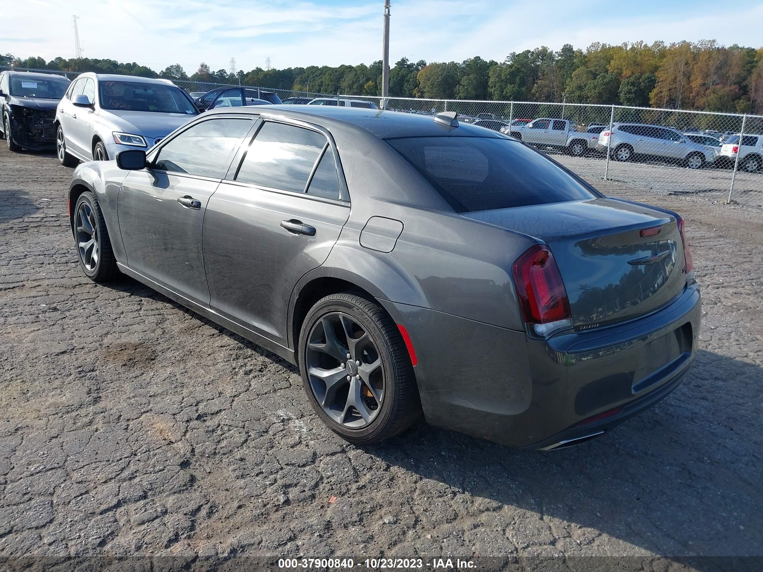 Photo 2 VIN: 2C3CCABGXMH523570 - CHRYSLER 300 