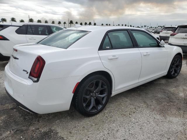 Photo 2 VIN: 2C3CCABGXPH633345 - CHRYSLER 300 S 