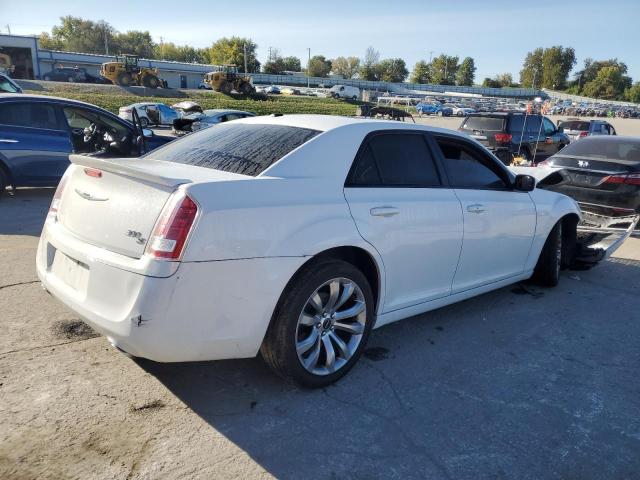 Photo 2 VIN: 2C3CCABT0EH305894 - CHRYSLER 300 S 