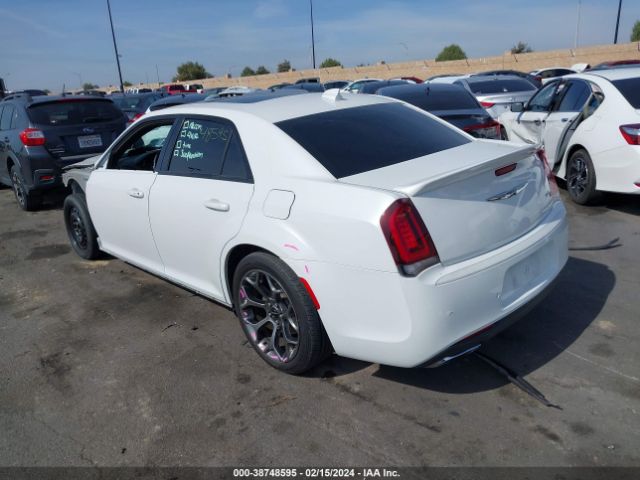 Photo 2 VIN: 2C3CCABT1FH736178 - CHRYSLER 300 