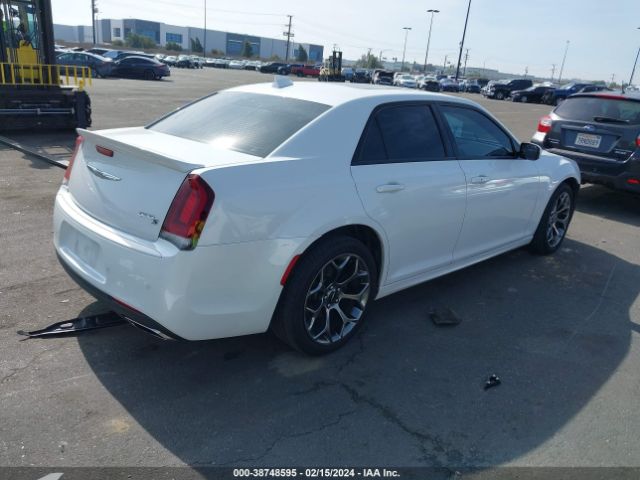 Photo 3 VIN: 2C3CCABT1FH736178 - CHRYSLER 300 