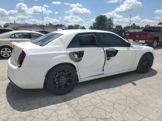 Photo 2 VIN: 2C3CCABT1KH704891 - CHRYSLER 300 S 